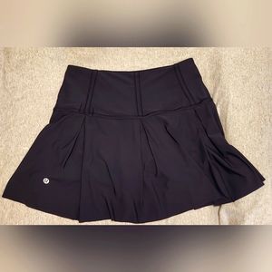 Lululemon Navy skort size 4